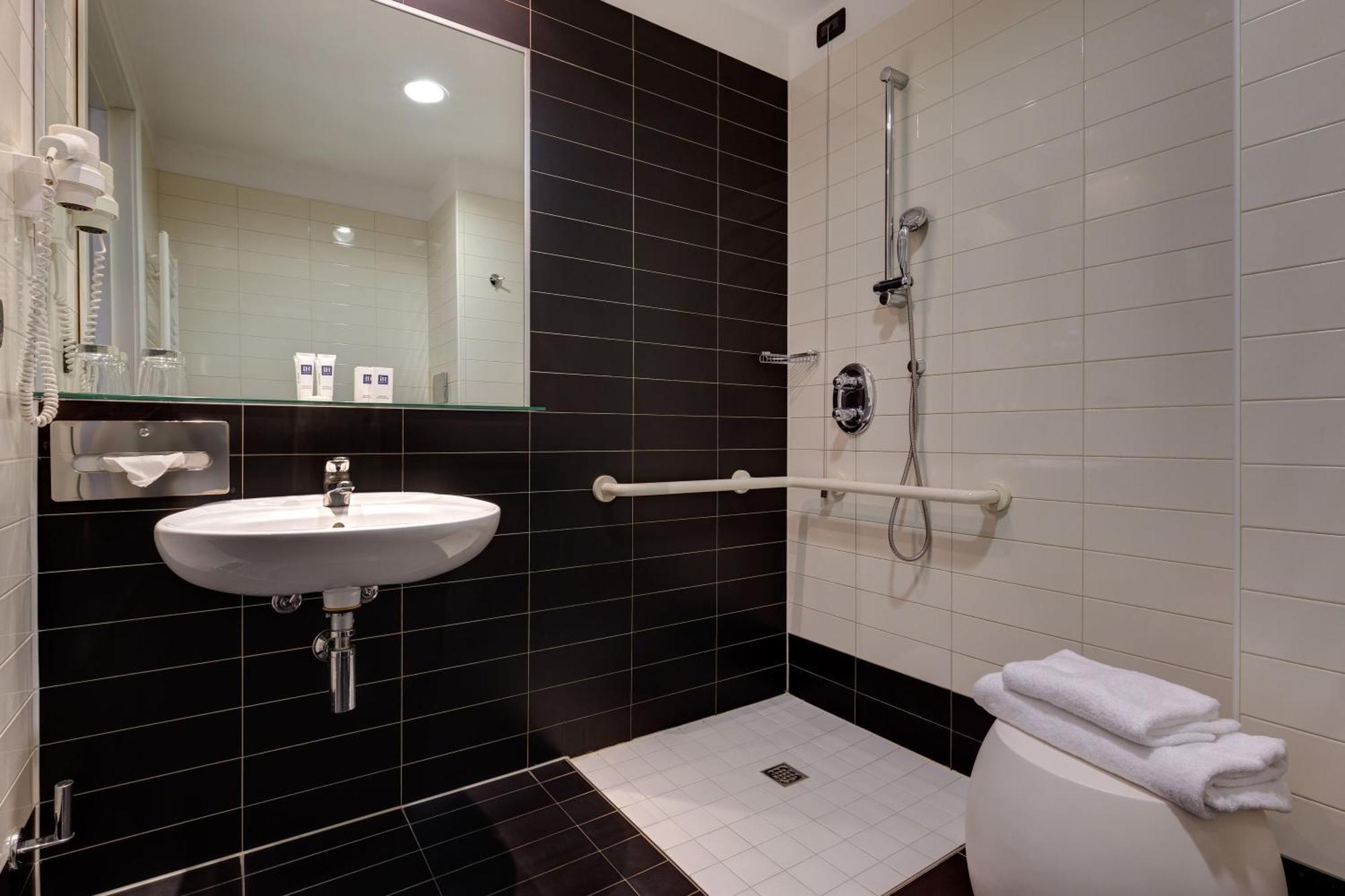 Quarto Individual - Acesso a Pessoas com Mobilidade Condicionada