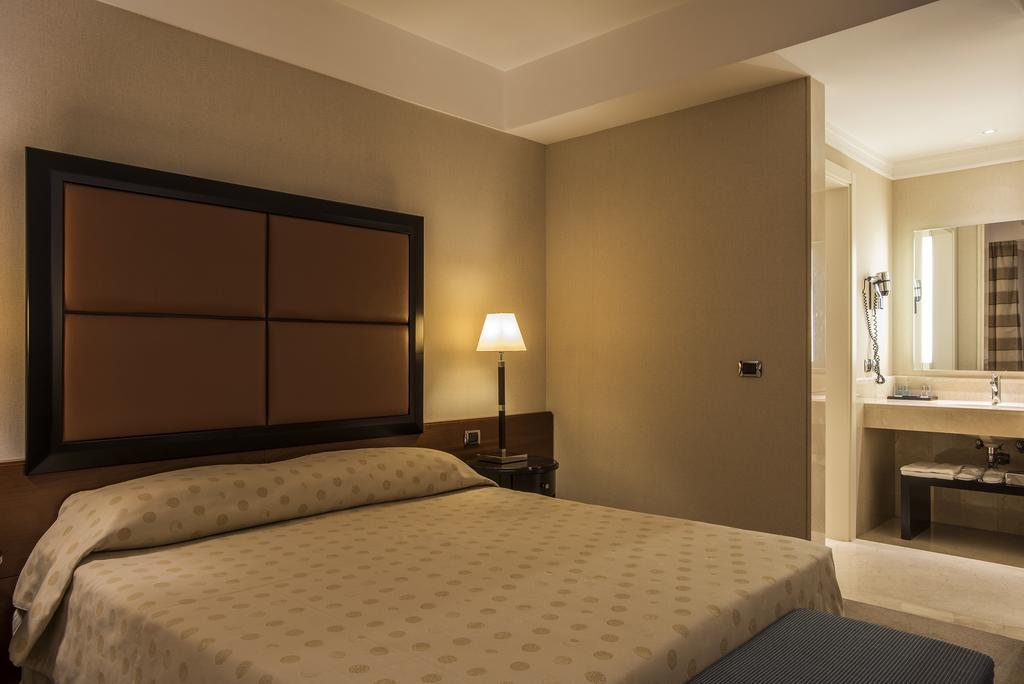 Deluxe Double or Twin Room with City View,449723193:JPEG