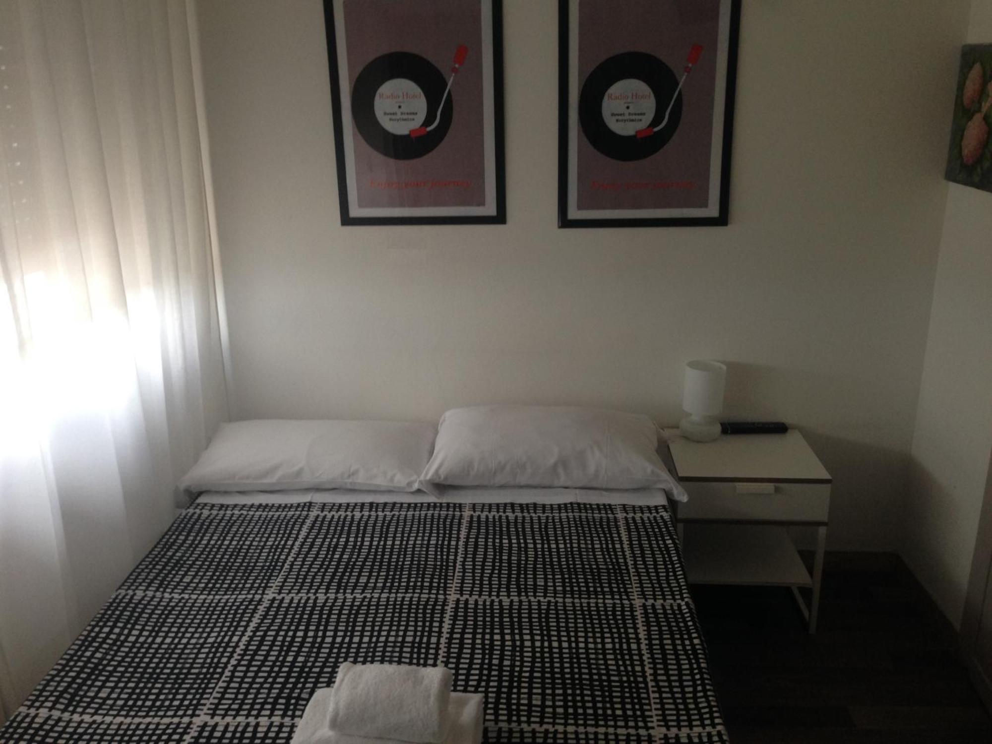 Basic Double Room,193852705:JPEG
