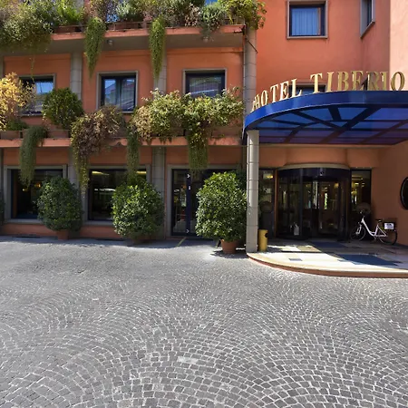 Grand Hotel Tiberio-3